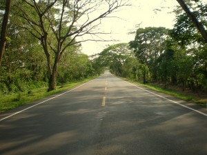 Via Marialabaja . Sigue la ruta y muévete en apoyo a las víctimas. Foto: Belén Pardo